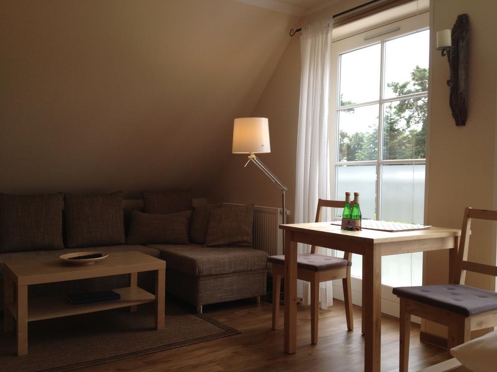 Haus Stoertebeker Appartements - Hotel Garni, Seebad 卢布明 客房 照片