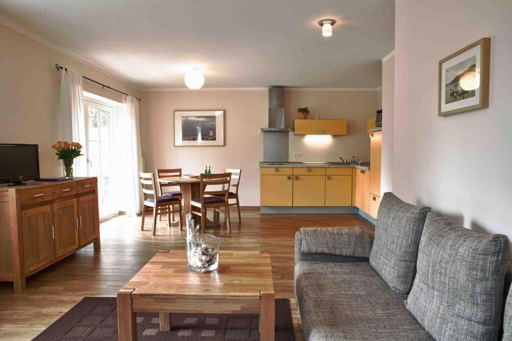Haus Stoertebeker Appartements - Hotel Garni, Seebad 卢布明 客房 照片