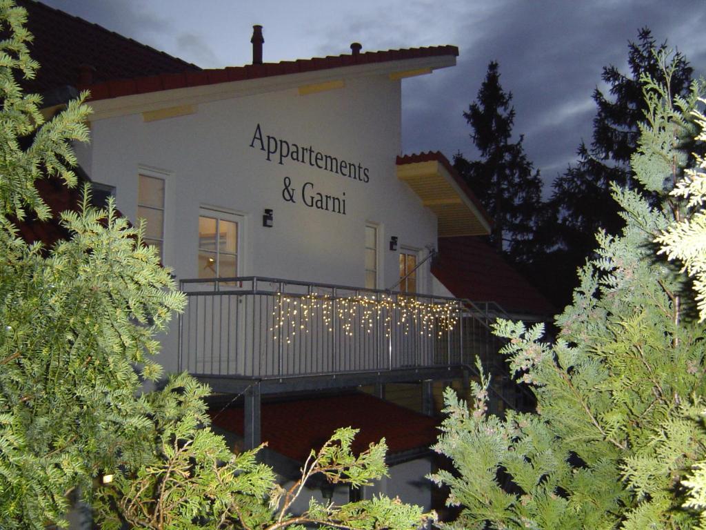Haus Stoertebeker Appartements - Hotel Garni, Seebad 卢布明 外观 照片