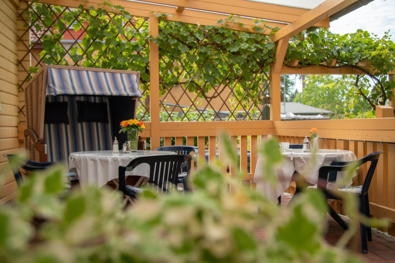 Haus Stoertebeker Appartements - Hotel Garni, Seebad 卢布明 外观 照片