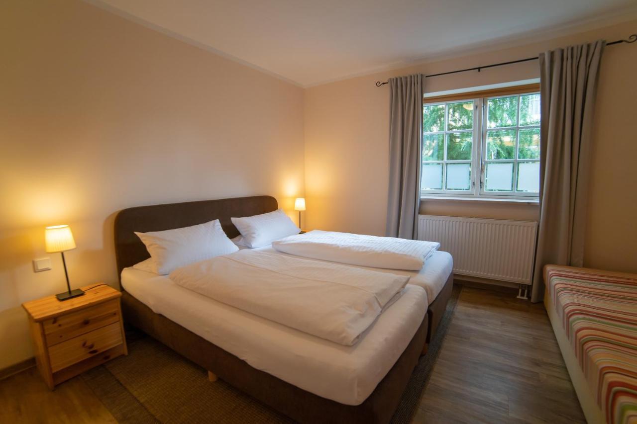Haus Stoertebeker Appartements - Hotel Garni, Seebad 卢布明 外观 照片