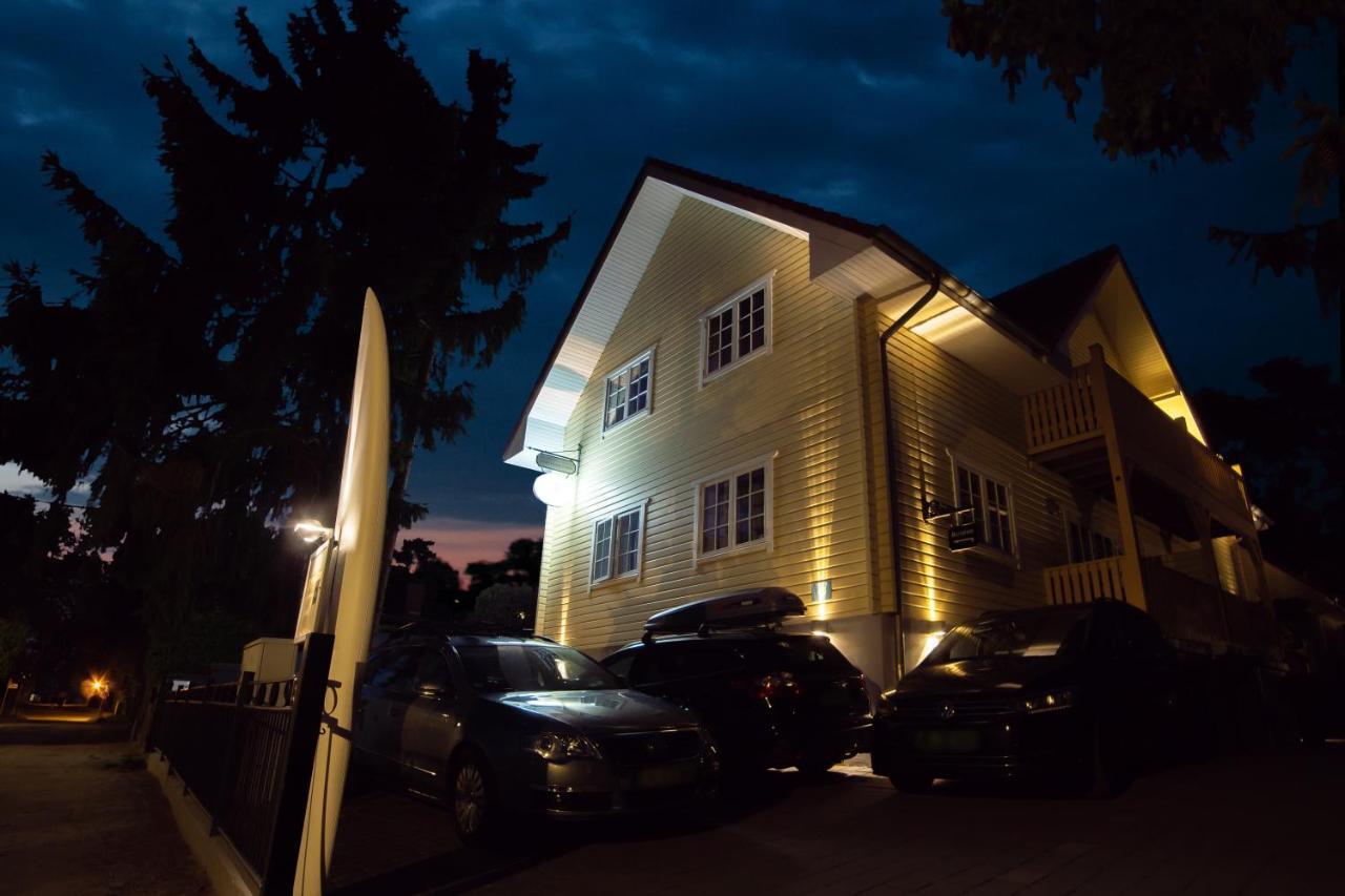 Haus Stoertebeker Appartements - Hotel Garni, Seebad 卢布明 外观 照片